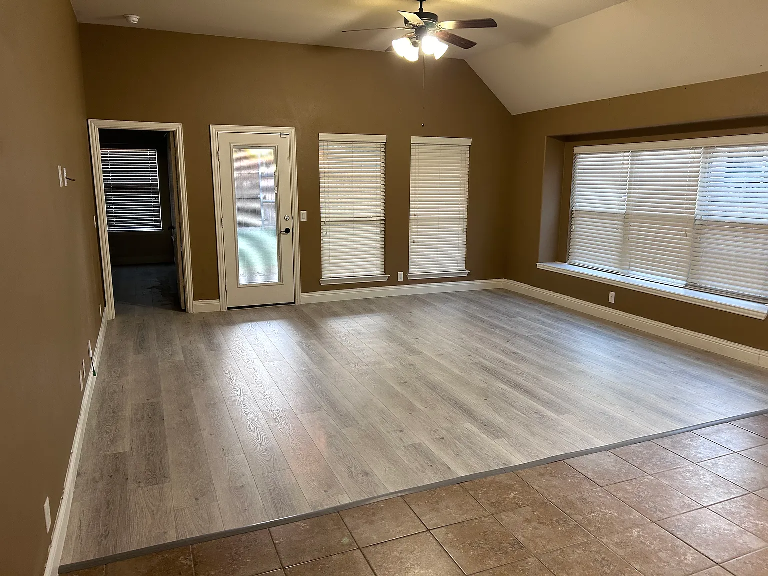 4 bed, 1865 sqft, $2,395 — Photo 3