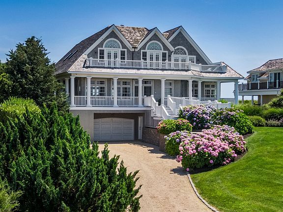 47 Dune Rd, East Quogue, NY 11942 | MLS #357848 | Zillow