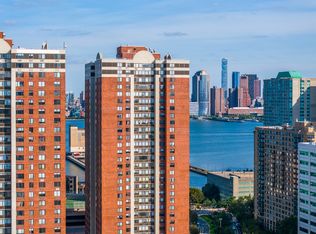 Parkside East at Newport, Jersey City, NJ 07310