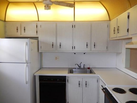 2nd image of 3080 Holiday Springs Blvd APT 210