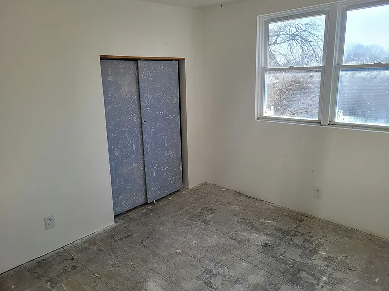 332 N French St — Photo 16