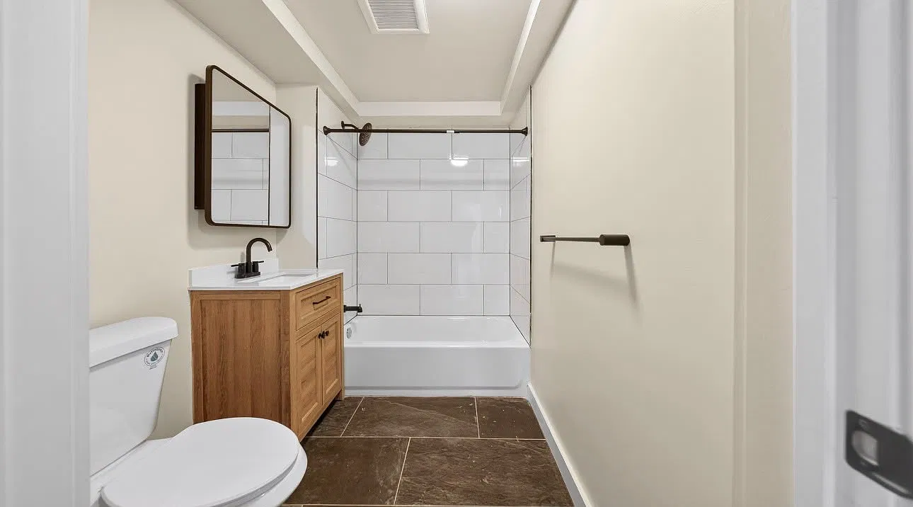 3 bed, $3,700 — Photo 3