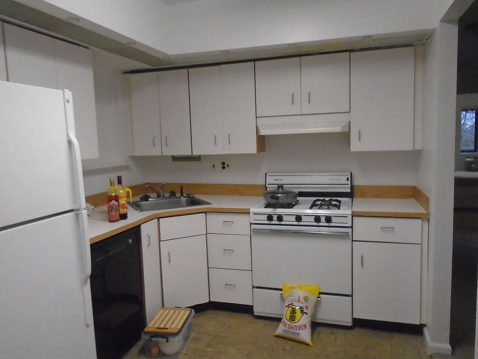 1st image of 7612 113th St APT 2