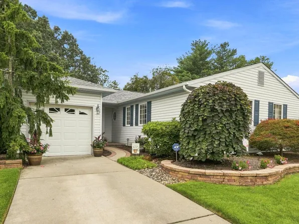 2743 Pettit Ln, Pennsauken, NJ 08109