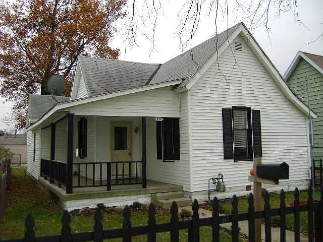 837 W 7th St photo 1