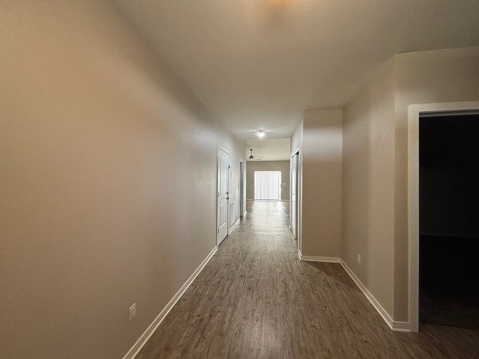 Wow! 3br/2ba With Fence And Heated Garage! — Photo 2