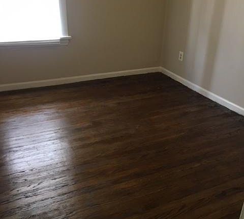 3rd image of 2558 W Lawrence Ave