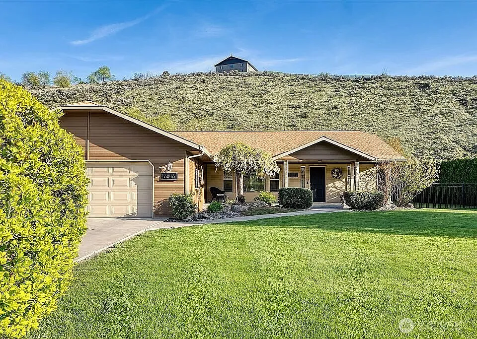 6016 Cowiche Canyon Road photo 1