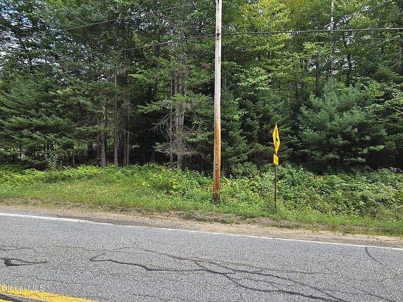4th image of 608 S Shore Road