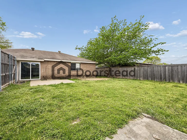 2803 Scottsbluff Dr — Photo 25