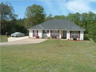 2nd image of 320 Payson Rd
