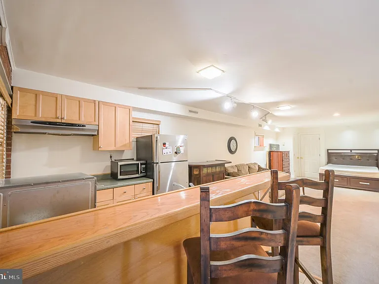 21 W Taylor Run Pkwy #A-W — Photo 3