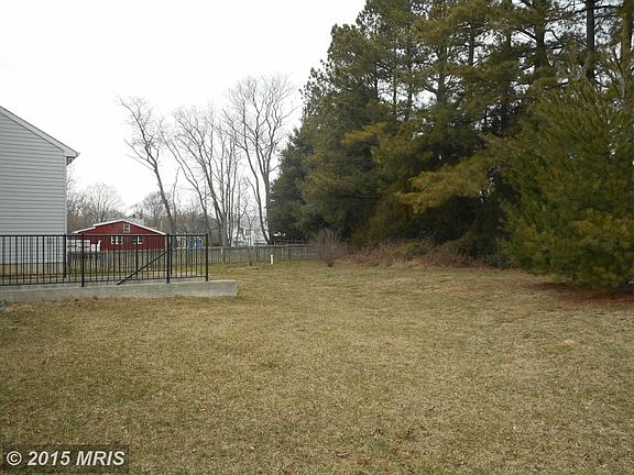 4th image of 127 Crossgate Dr