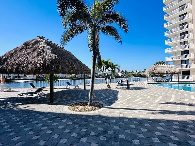 1600 S Ocean Dr #4A — Photo 16