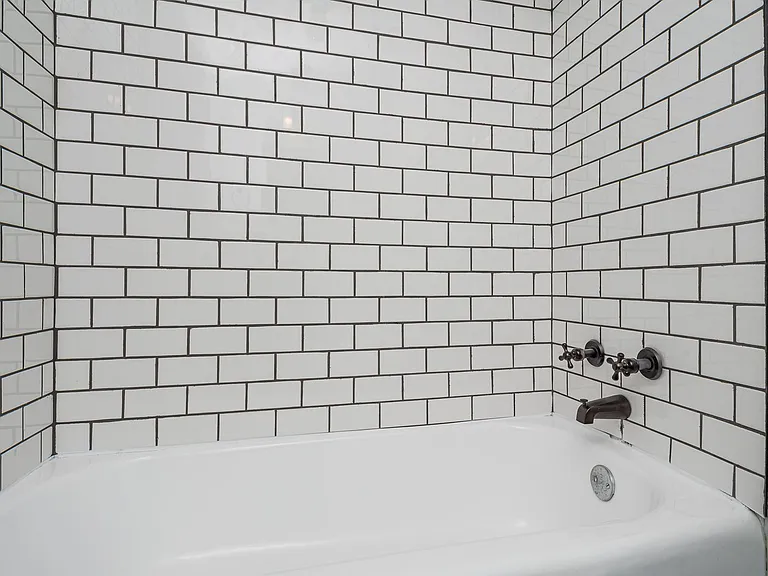 6612 S Saint Lawrence Ave #1E — Photo 10