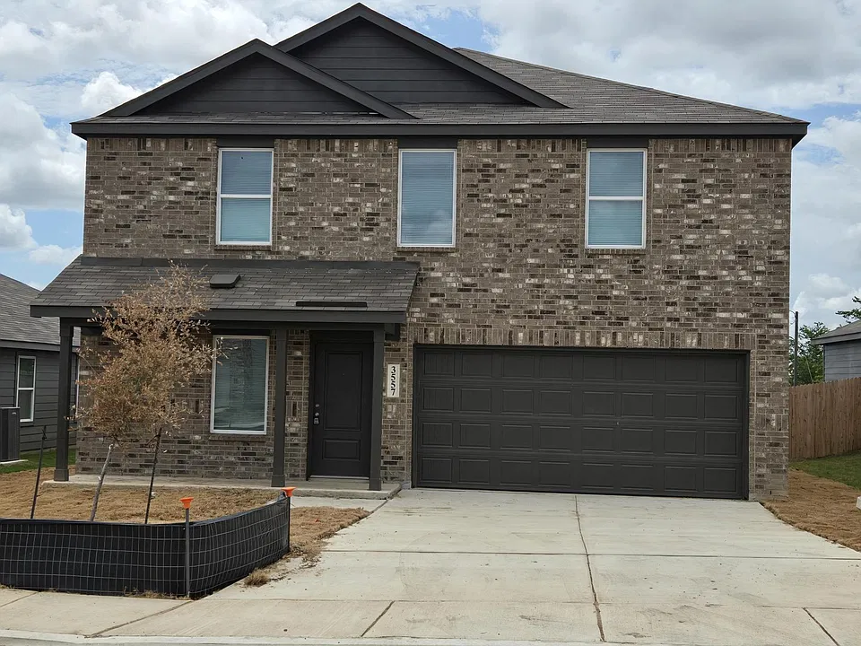 3557 Canyon Rdg