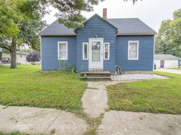 1326 3rd St, Hull, IA 51239