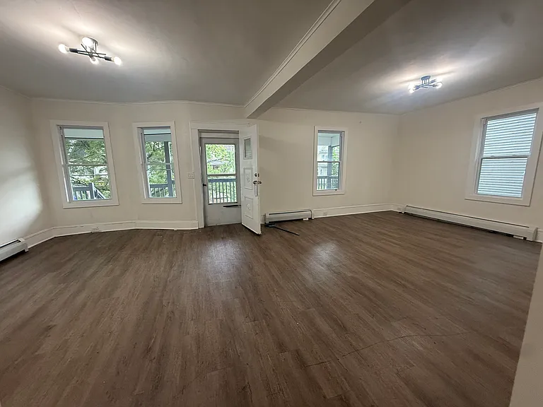 916 Quincy Ave #1 — Photo 3