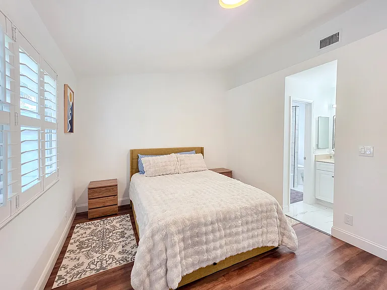 1877 NE 15th Ave #1877 — Photo 20