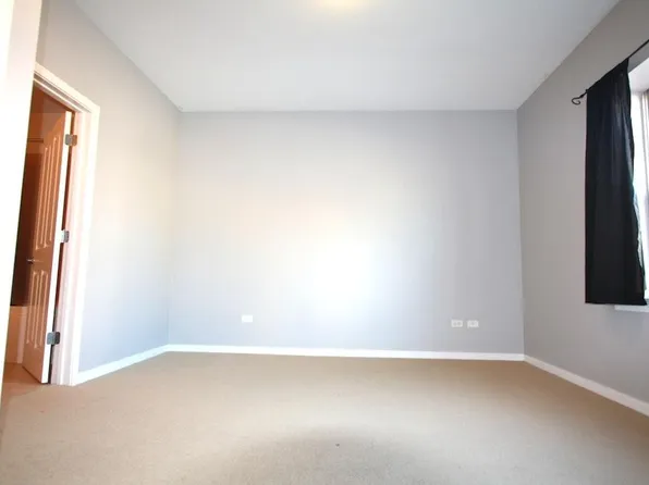 1140 W Washburne Ave, Chicago, IL 60608