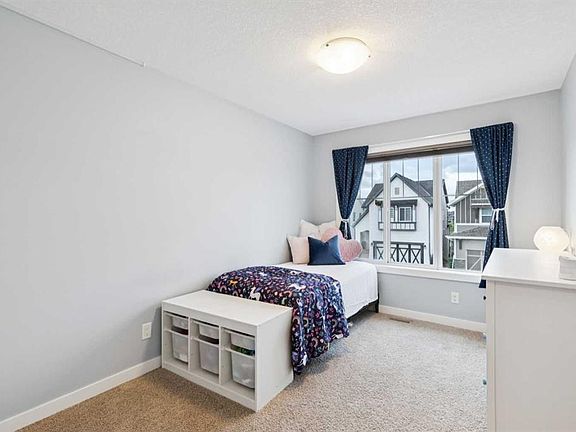 4th image of 52 SW Marquis Cres SE