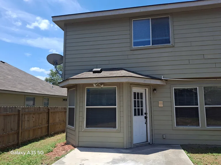 9427 Anderson Way — Photo 4