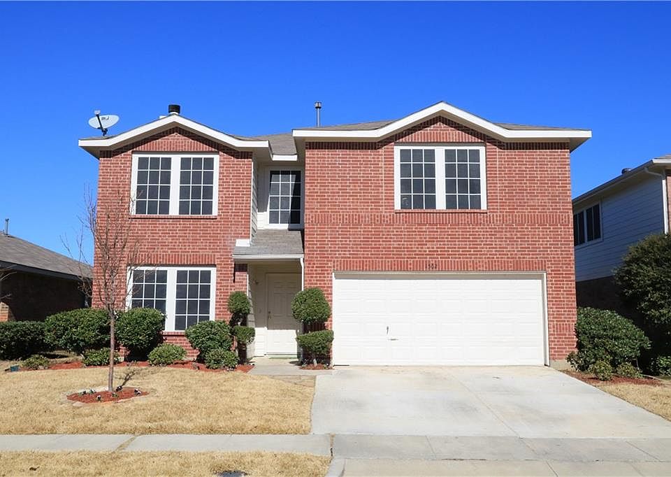 1st image of 1562 Chivalry Ln