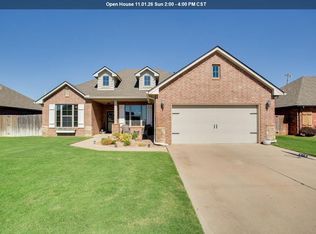 5302 Wilderness Cv, Enid, OK 73703