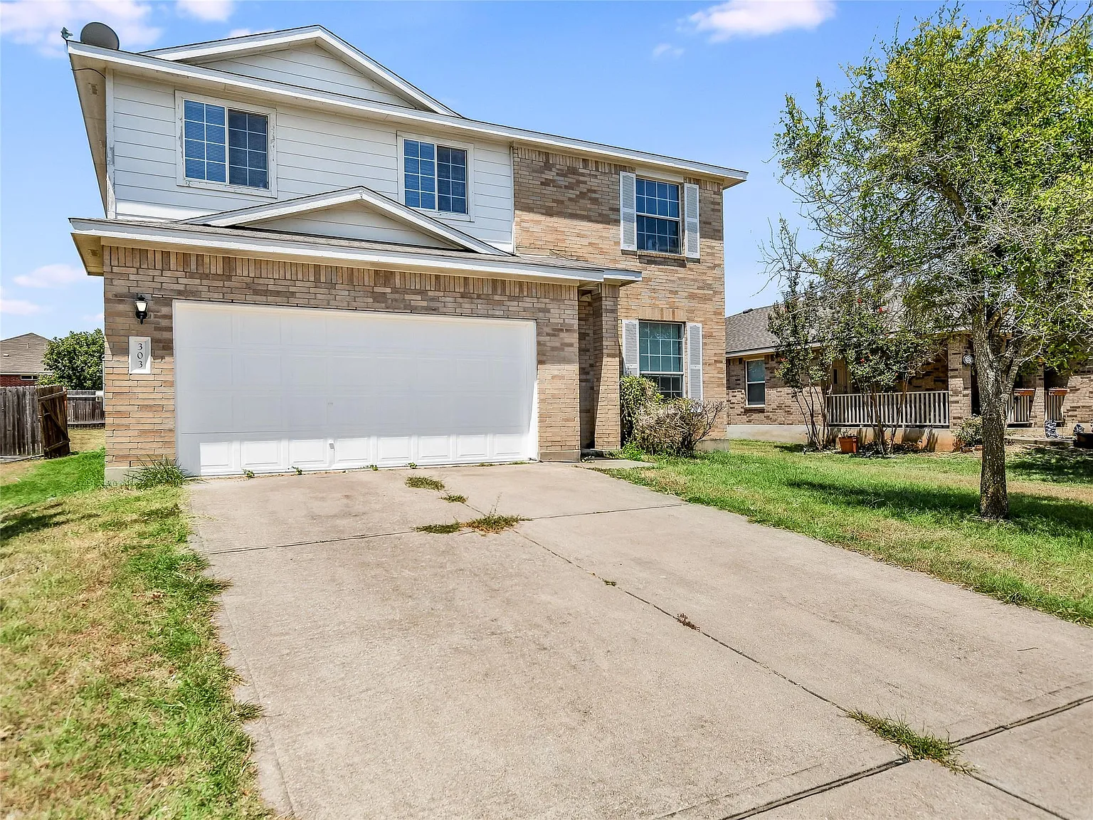 3 bed, 2.5 bath, 2222 sqft, $1,950 — Photo 2