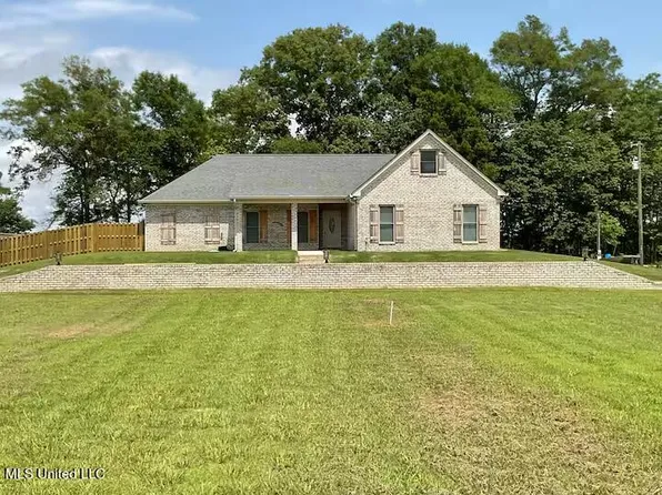 2021 V Brown Rd #R, Yazoo City, MS 39194