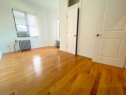 Rented by Capri Jet Realty Corp | media 7