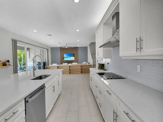 9712 Celtic Sea Ln — Photo 3