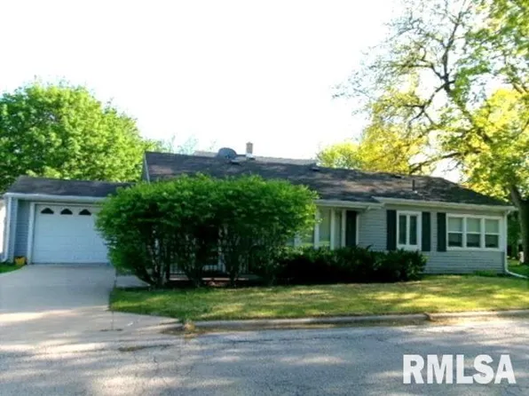 410 Maple Rd, La Salle, IL 61301