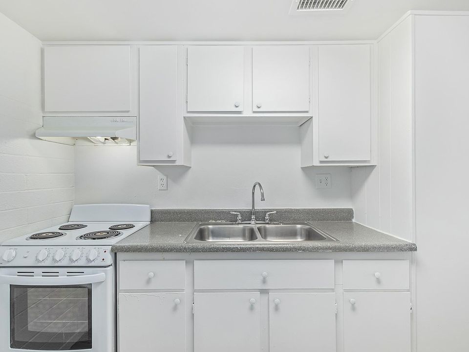 1st image of 1011 E Orange St APT 80