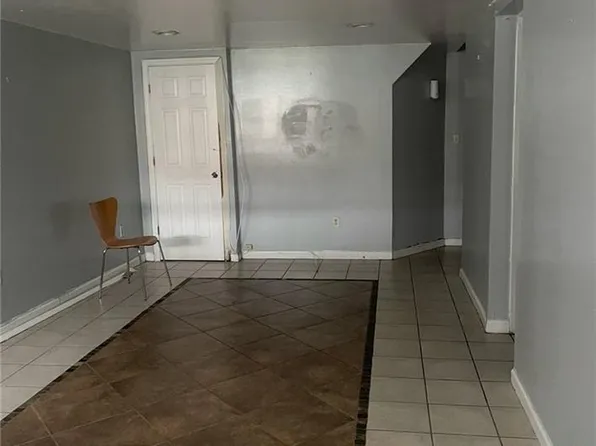 25-19 College Point Boulevard, Flushing, NY 11354