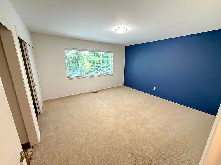 2087 Donald Dr — Photo 6