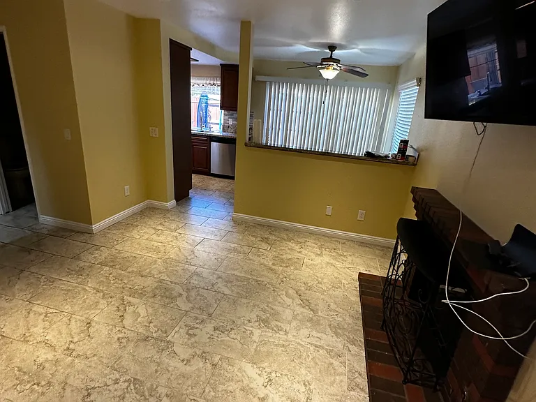1465 E Lexington Ave #17D — Photo 8