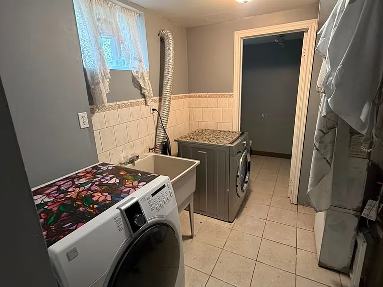 1165 Ogden Ave #BASEMENT — Photo 8