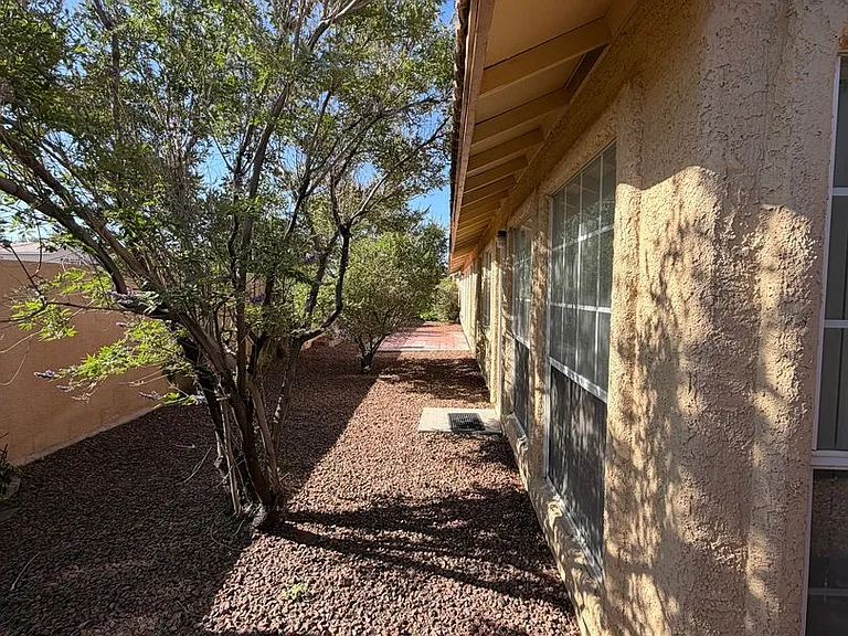 5408 Cove Point Dr — Photo 19