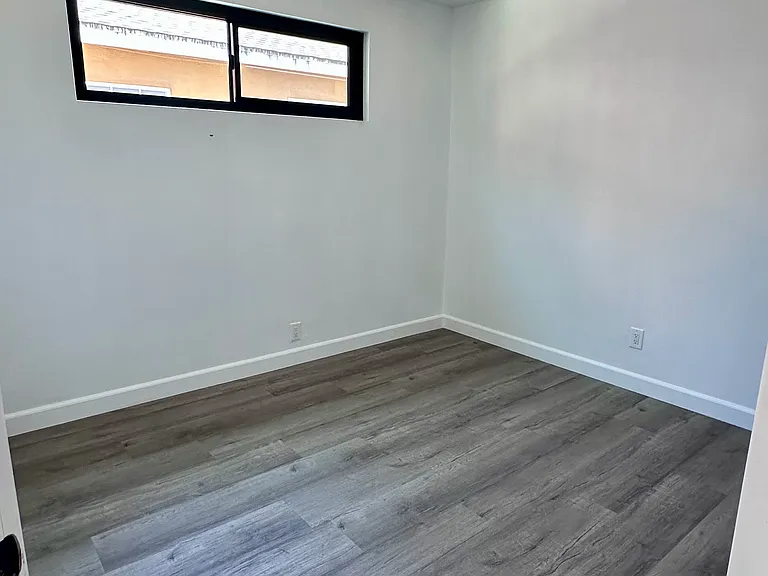 6007 Linden Ave — Photo 1