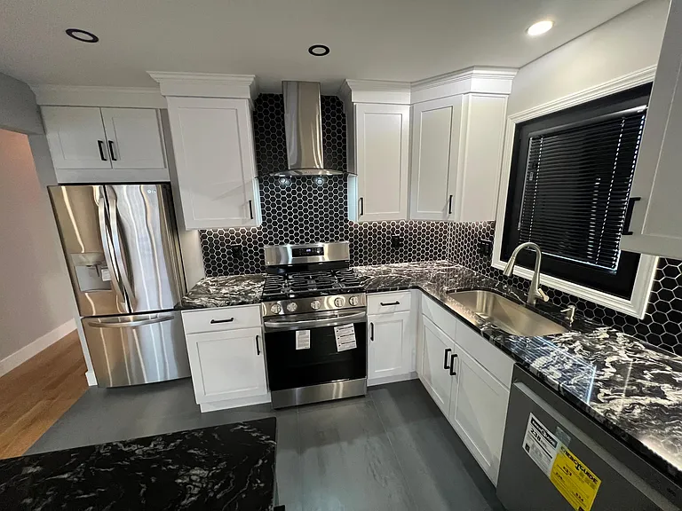 400 Knopf St #2 — Photo 12