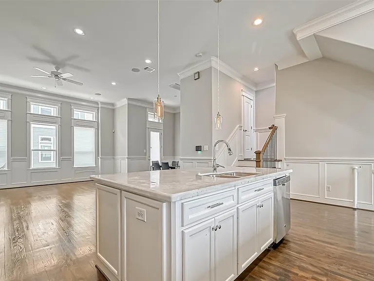 2113 Bidwell Dr — Photo 15