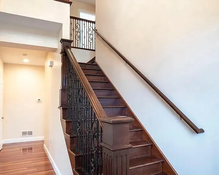 120 Meadowview Dr — Photo 24