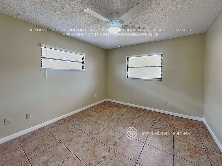 109 Slade Dr — Photo 16