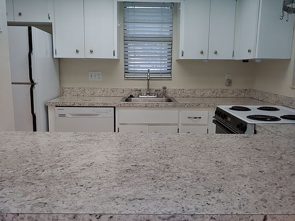 4th image of 1000 Tarpon Woods Blvd APT 704