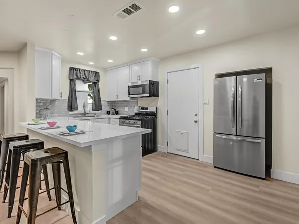 5211 Whittier Dr, Sacramento, CA 95820