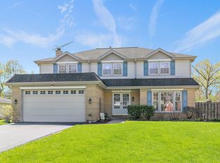 1363 W Saint James Ct, Palatine, IL 60067