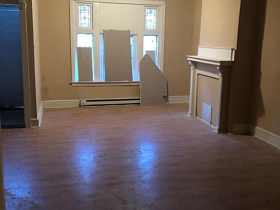 3rd image of 3824 N Delhi St #House