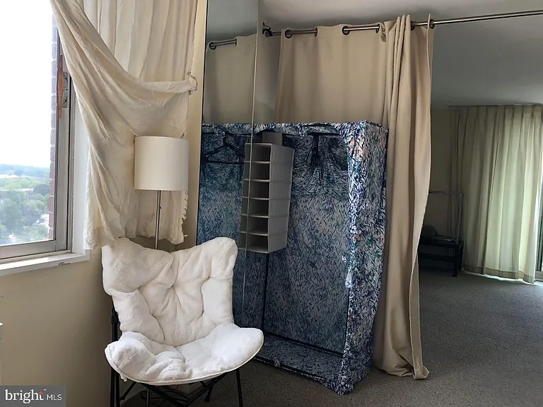 1 E University Pkwy #1001 — Photo 31