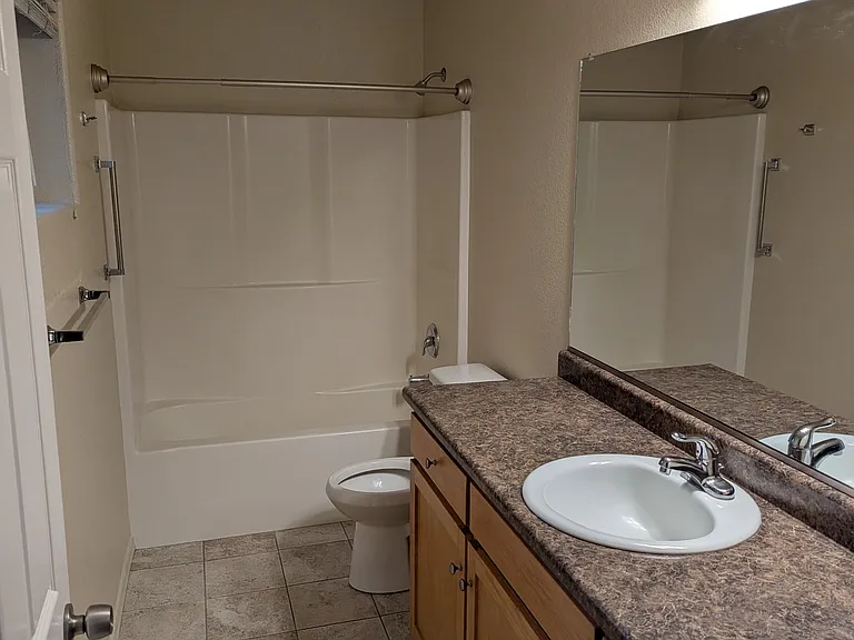 1619 Grant Rd — Photo 3